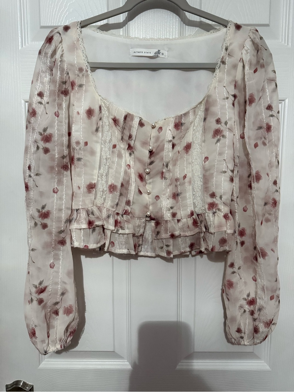 Altar’d State Cream Blush Floral Lace-Trim Crop Blouse. Brand New w/out Tag